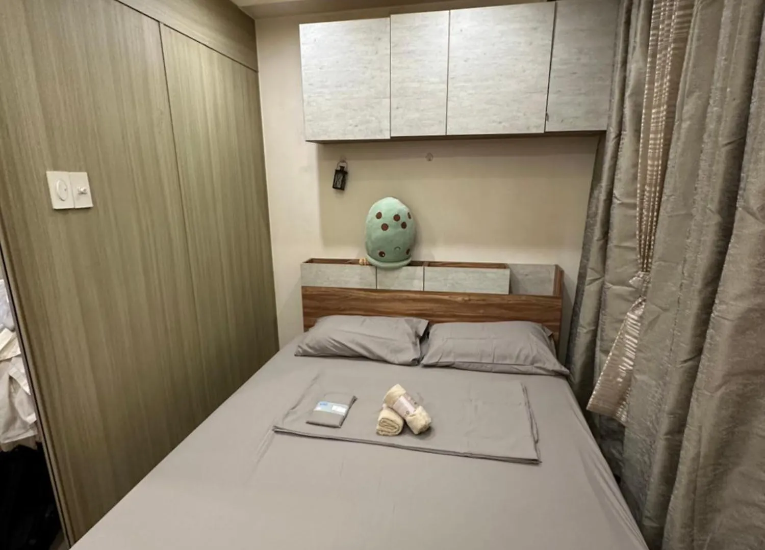 Apartment Kororoit Den @Shore1 Mall Of Asia Manila Philippines